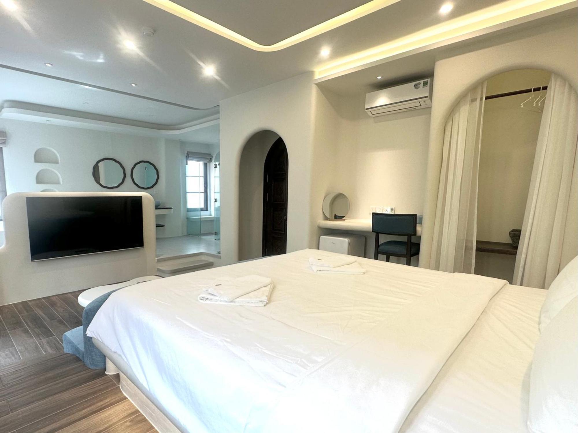 Hotel Mellon Oasis Phú Quý Zewnętrze zdjęcie