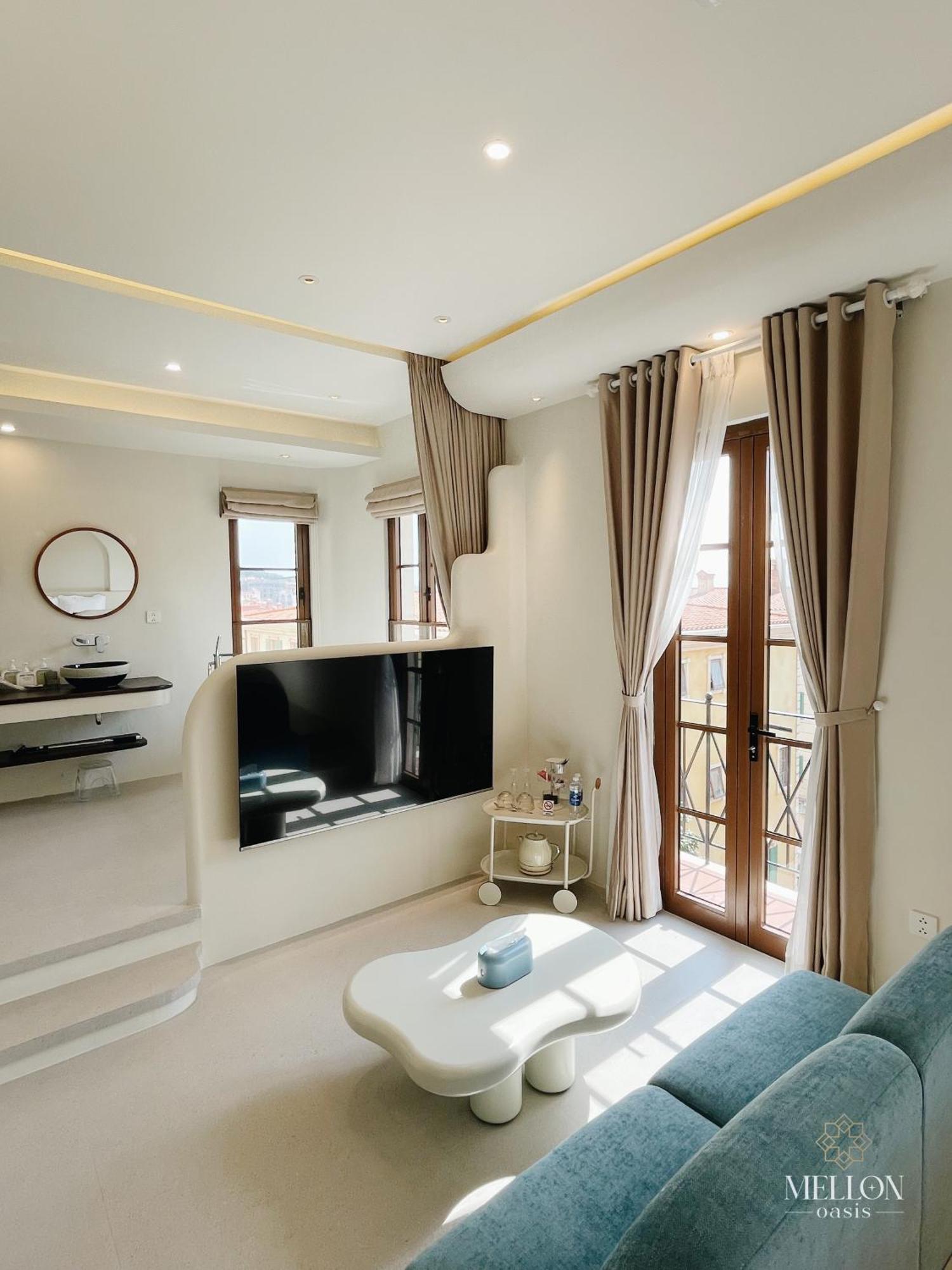 Hotel Mellon Oasis Phú Quý Zewnętrze zdjęcie